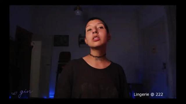 Image 2 of blossomgin Stream on Chaturbate on 18 months ago