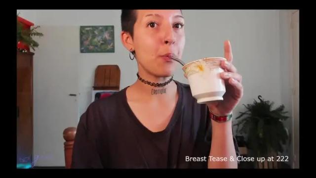Image 4 of blossomgin Stream on Chaturbate on 17 months ago