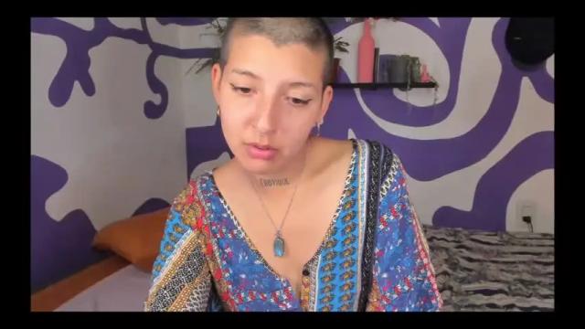 Image 4 of blossomgin Stream on Chaturbate on 12 months ago