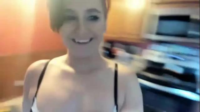Image 11 of blowinbubbles69 Stream on Chaturbate on 21 months ago