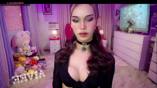 Image 2 of blue_aiveexx Stream on Chaturbate on 1 month ago