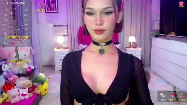 Image 3 of blue_aiveexx Stream on Chaturbate on 1 month ago