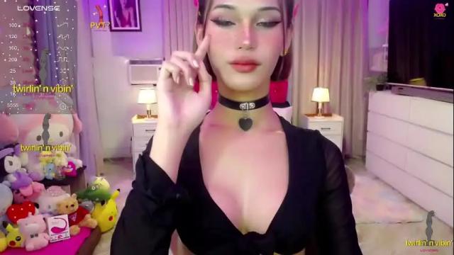 Image 7 of blue_aiveexx Stream on Chaturbate on 1 month ago