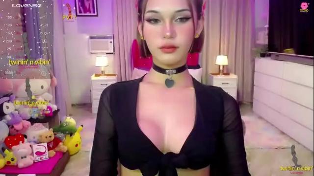 Image 8 of blue_aiveexx Stream on Chaturbate on 1 month ago