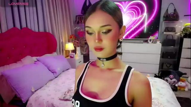 Image 3 of blue_aiveexx Stream on Chaturbate on 13 days ago