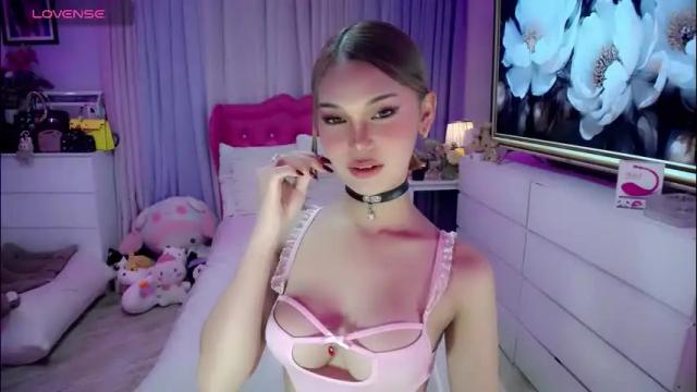 Image 8 of blue_aiveexx Stream on Chaturbate on 2 months ago