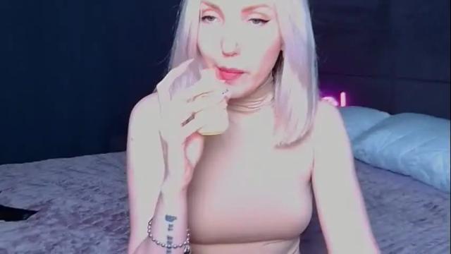 Image 8 of blue_bonnie_larsson Stream on Chaturbate on 2 months ago