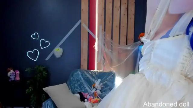 Image 6 of blue_eye_twinkle Stream on Chaturbate on 17 months ago