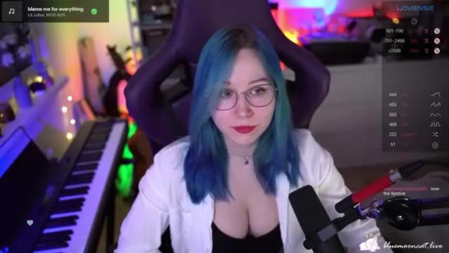 Thumbnail 1, blue_mooncat's Stream at Chaturbate, 15 months ago