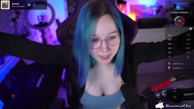 Image 6 of blue_mooncat Stream on Chaturbate on 15 months ago