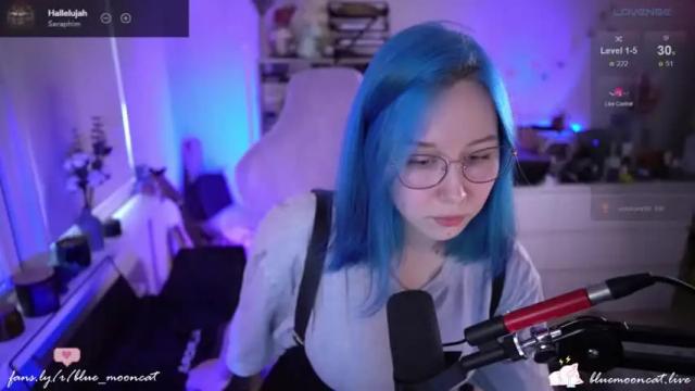 Thumbnail 2, blue_mooncat's Stream at Chaturbate, 13 months ago