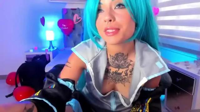 Image 12 of blue_tatuu1 Stream on Chaturbate on 19 months ago
