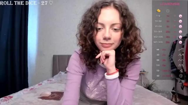 Image 7 of blueberrynight Stream on Chaturbate on 18 days ago