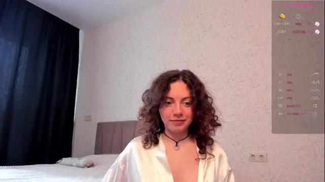 Image 3 of blueberrynight Stream on Chaturbate on 29 days ago