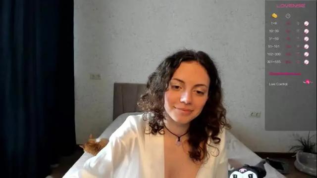 Image 12 of blueberrynight Stream on Chaturbate on 26 days ago