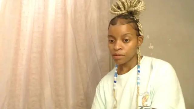 Image 6 of bluedi622952 Stream on Chaturbate on 15 months ago