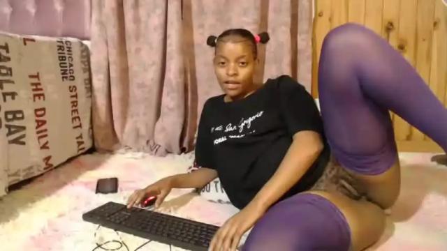 Image 12 of bluedi622952 Stream on Chaturbate on 13 months ago
