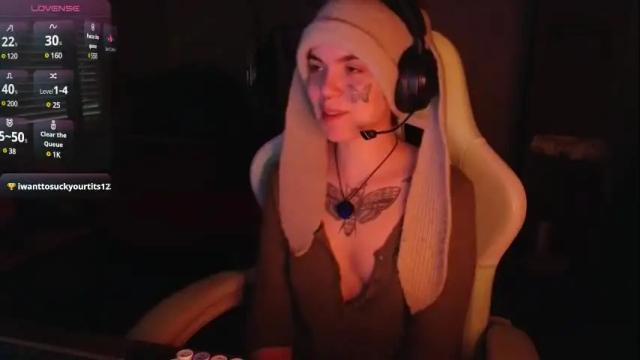 Image 3 of bluedweeb Stream on Chaturbate on 5 months ago