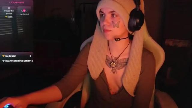 Image 6 of bluedweeb Stream on Chaturbate on 5 months ago