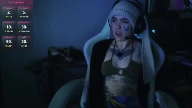 Image 11 of bluedweeb Stream on Chaturbate on 5 months ago