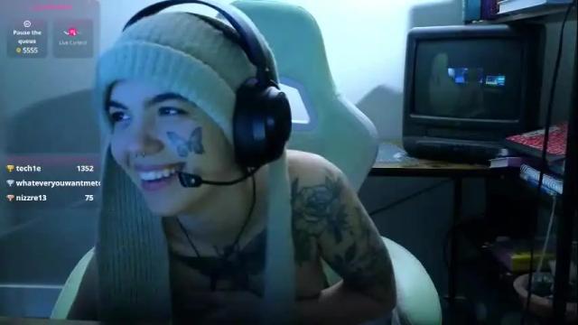 Image 10 of bluedweeb Stream on Chaturbate on 5 months ago