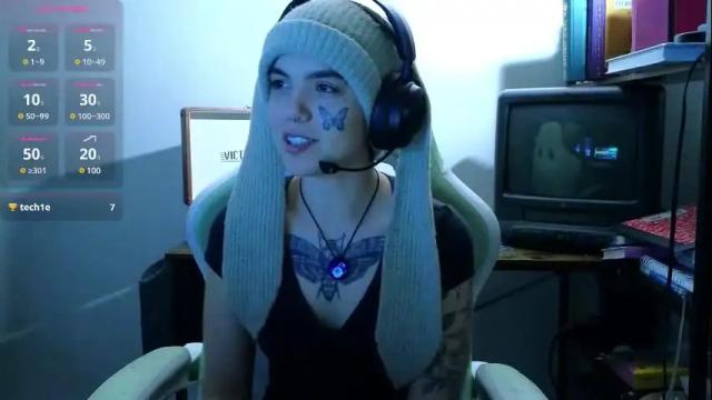 Image 2 of bluedweeb Stream on Chaturbate on 5 months ago