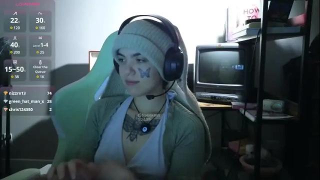 Image 12 of bluedweeb Stream on Chaturbate on 5 months ago