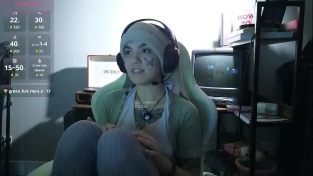 Image 4 of bluedweeb Stream on Chaturbate on 5 months ago