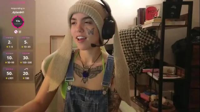 Image 3 of bluedweeb Stream on Chaturbate on 5 months ago