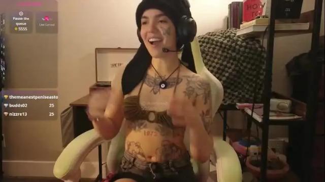 Image 10 of bluedweeb Stream on Chaturbate on 5 months ago