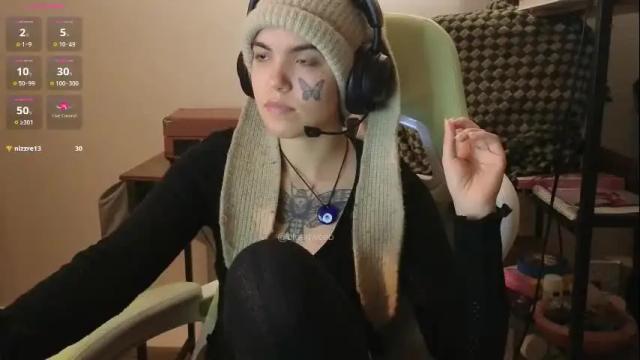 Image 4 of bluedweeb Stream on Chaturbate on 5 months ago