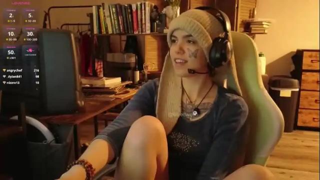 Image 6 of bluedweeb Stream on Chaturbate on 4 months ago