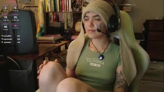 Thumbnail 3, bluedweeb's Stream at Chaturbate, 4 months ago