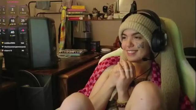 Image 2 of bluedweeb Stream on Chaturbate on 4 months ago