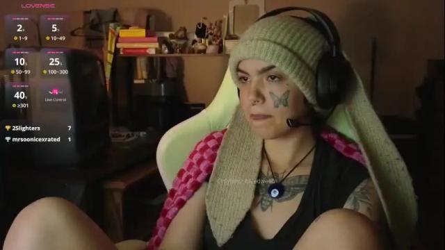 Image 3 of bluedweeb Stream on Chaturbate on 4 months ago