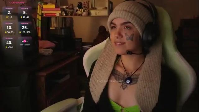 Image 8 of bluedweeb Stream on Chaturbate on 3 months ago
