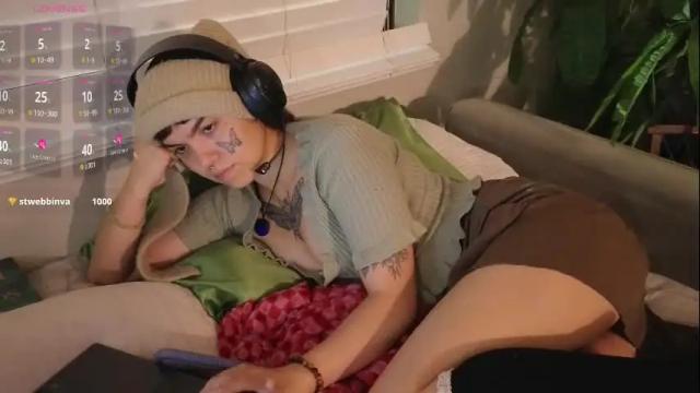 Image 7 of bluedweeb Stream on Chaturbate on 3 months ago