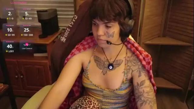 Image 3 of bluedweeb Stream on Chaturbate on 2 months ago