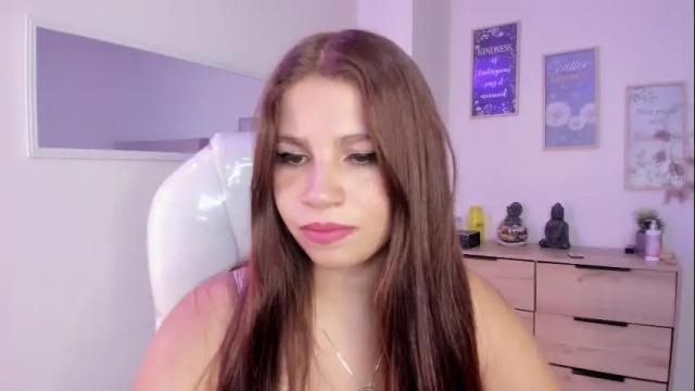 Image 10 of bluee_hazell Stream on Chaturbate on 2 days ago