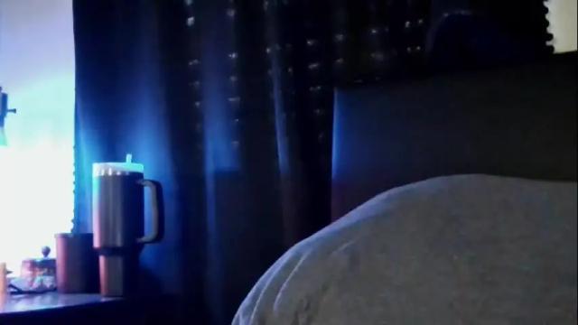 Image 7 of blueeyedlie Stream on Chaturbate on 5 months ago