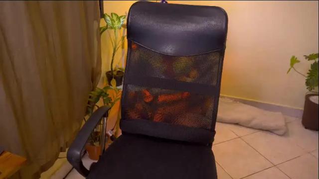 Image 2 of bluemysticlady Stream on Chaturbate on 3 days ago