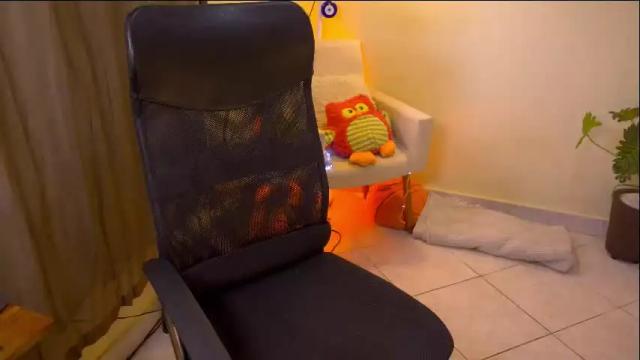 Image 6 of bluemysticlady Stream on Chaturbate on 3 days ago