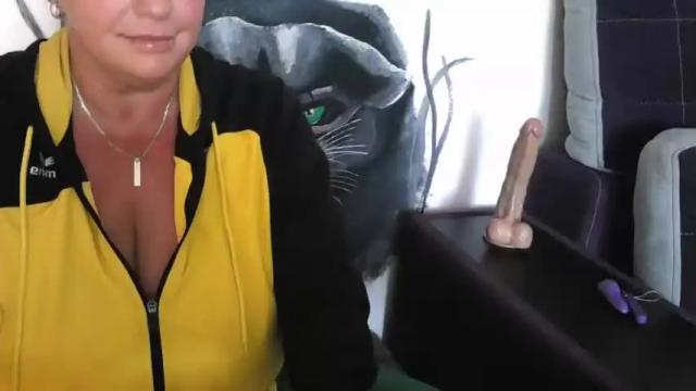 Image 12 of blueskysierra Stream on Chaturbate on 19 months ago