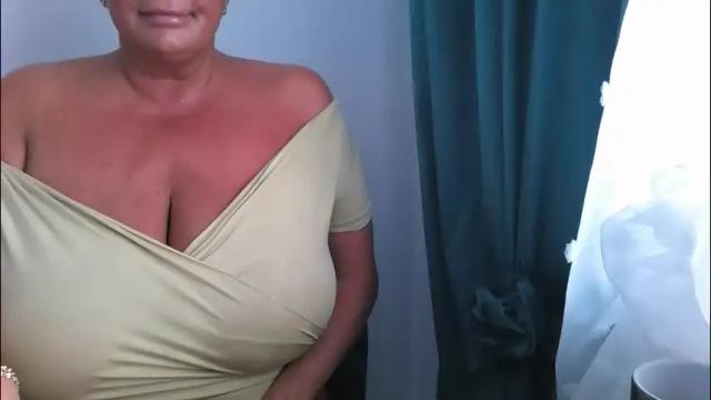 Image 11 of blueskysierra Stream on Chaturbate on 2 months ago