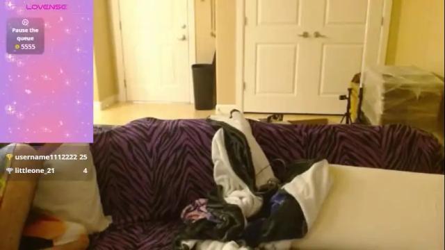 Image 2 of bluevixen7 Stream on Chaturbate on 4 months ago