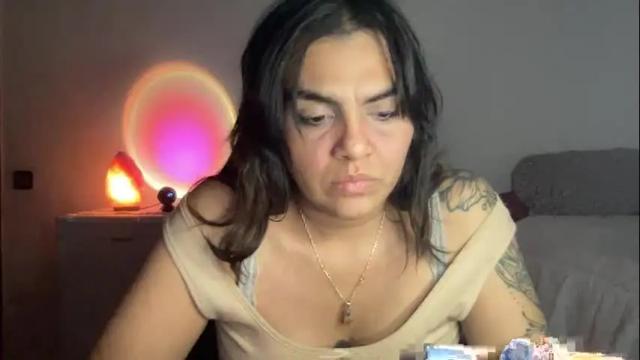 Image 4 of blumakinsey_ Stream on Chaturbate on 25 months ago