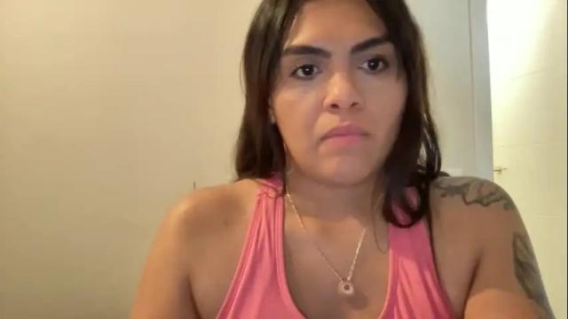 Image 2 of blumakinsey_ Stream on Chaturbate on 8 months ago