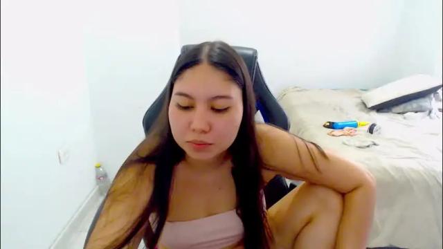 Image 8 of blumbum Stream on Chaturbate on 3 days ago