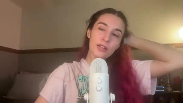 Image 7 of bluntbabe Stream on Chaturbate on 3 months ago