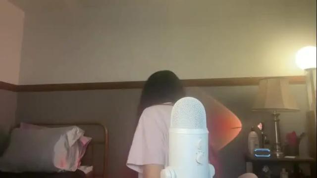 Image 8 of bluntbabe Stream on Chaturbate on 3 months ago